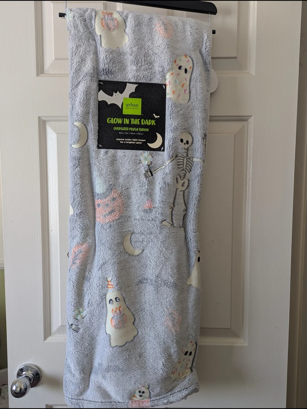 Glow-in-the-Dark Halloween Plush Throw - Ghosts & Skeletons, Light Gray
